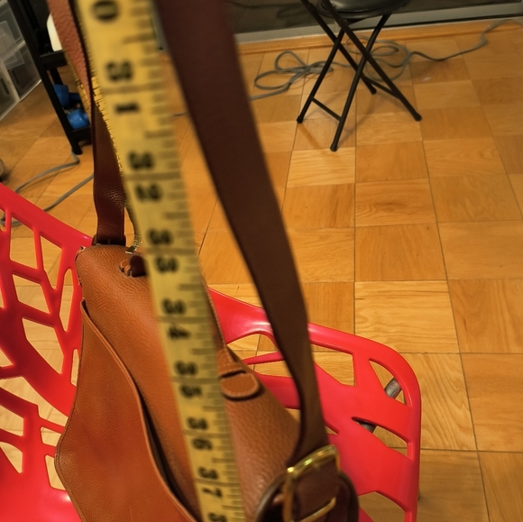 Valentino Brown Vintage Bag W Peeling Insoles 10x14x3 Inches - Picture 11 of 16